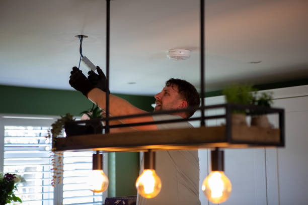 Best Affordable Emergency Electrician  in Nixa, MO